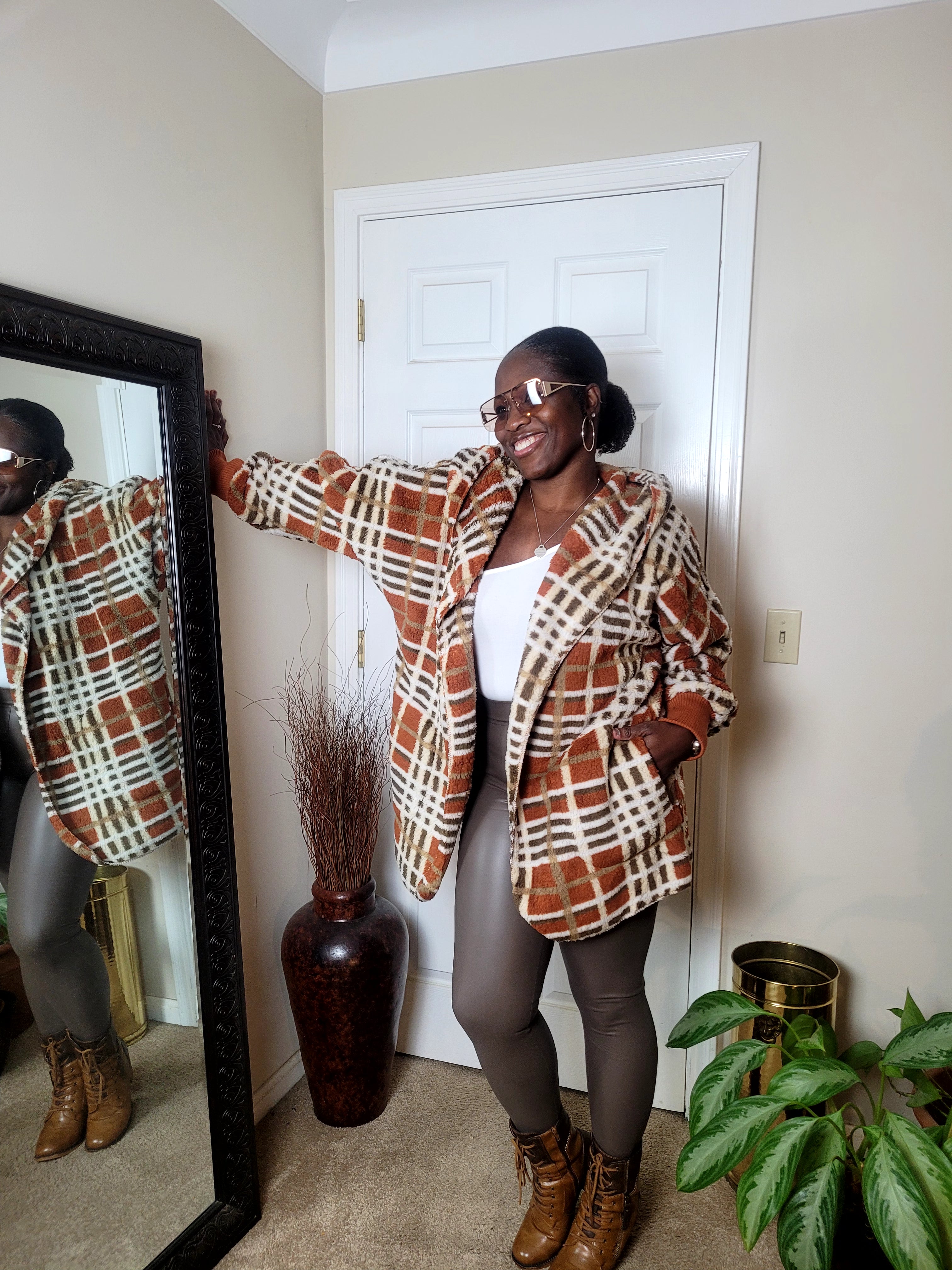 Good Fit| Vegan Leather Leggings {Mocha Branch}